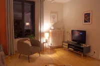 Renovated 1920s house, 15 minutes' walk from town center, quiet location. - 3 étoiles