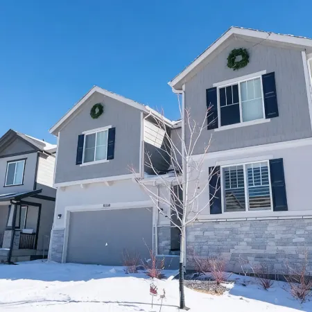 Upgraded Cozy, Spacious Family Friendly Home