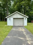 Cozy acorn cottage w/ lake view - WiFi