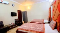 Gulshan Palace Near Agha khan Hospital