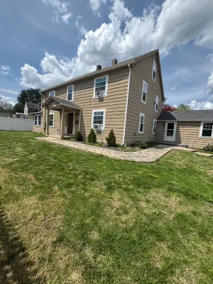 Spacious 4-bedroom with four and half bathrooms