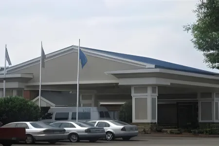 東溫莎布拉德利機場美吟酒店