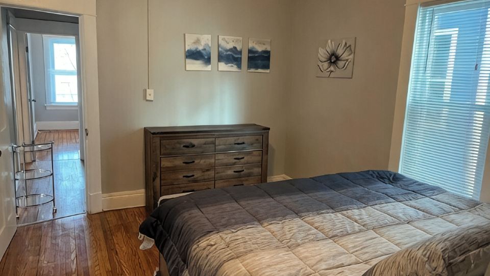 Beautiful furnished 2 bdr great location Elmwood