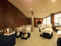 Eco Via Lusitana Hotels near Carabanchel