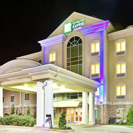 LAKE TEXOMA INN AND SUITES by IHG