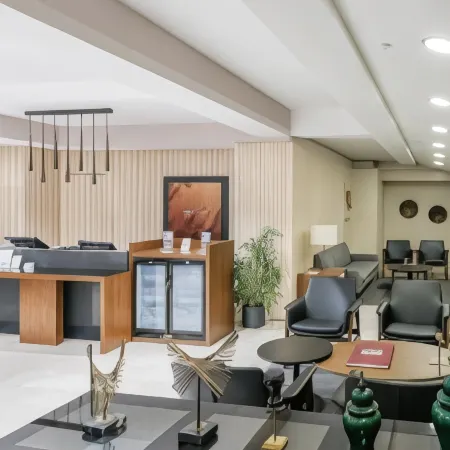 Merlin Hotel İstanbul Отели рядом с достопримечательностью «Пристань для яхт Атакой»