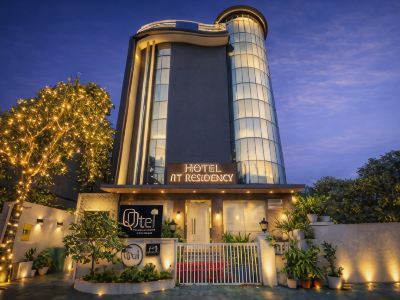 Hotel at Residency Kaushambi Couple Friendly