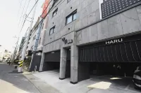 Mokpo Hotel the Haru (Peace Square) - parking