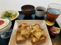 โรงแรม อัลฟ่า-วัน สึยามะ - พร้อมอาหารเช้า