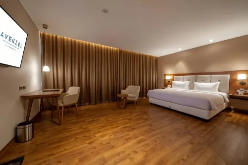 Avenzel Hotel & Convention Cibubur