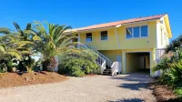 Great price!Beachfront with Stunning gulf view from this Great home with hot tub