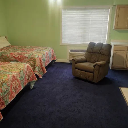 Extra large first floor condo with indoor & outdoor pools, close to the beach.