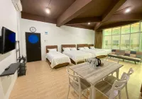CN Homestay C2 Floor 3 at Nagoya Hill Mall - 2-Star