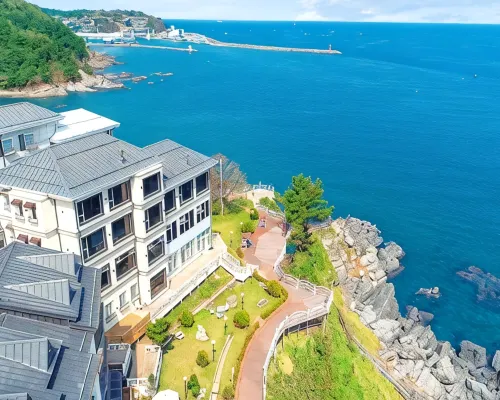 Samcheok White Romantic Pension Hotels near Samcheok Library
