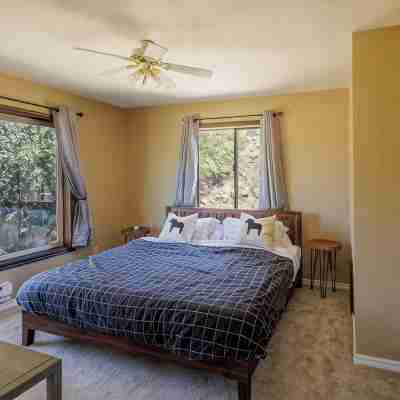 Lakeview Haven House in Klamath Falls - Family-sized house with board game Rooms