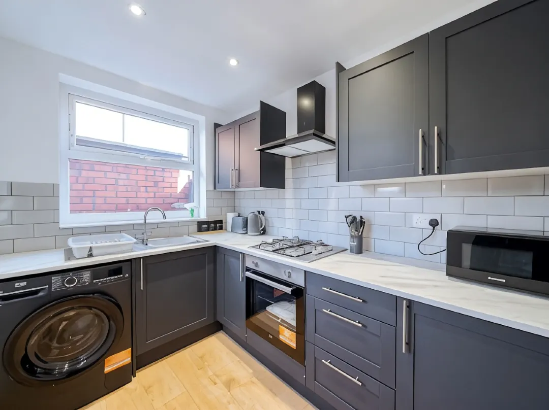 4br 3ba Wigan Home | Long Stays Welcome - 체셔