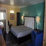 American Inn - Airport Shuttle