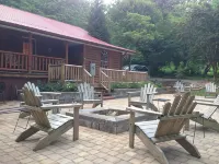 Deerfield Cabin  Location, Location, Location! Best in Downtown Helen! - 3-نجوم