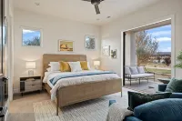 Color House · Pool+Slide · Every Bedroom Ensuite · Chef's Kitchen · Sand Hollow - ブティック