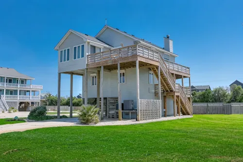 Panoramic Ocean Views Seaside Retreat with Private Pool, Hot Tub -2 Minute Walk - 3 tähden