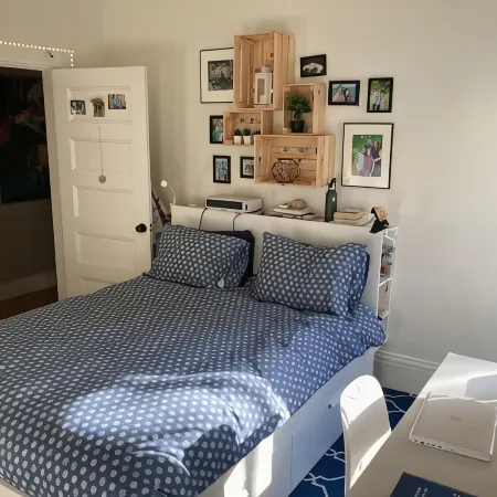Beautiful, family-friendly home with yard and patio near Tufts, 10 min to Boston