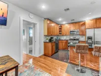Charming 3BHK - 15 mins bus ride to Time Sq., NYC ウェスト・ニューヨークのホテル