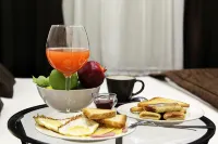 Minima Dinamo Hotel - غرفة مطلة على الجبل