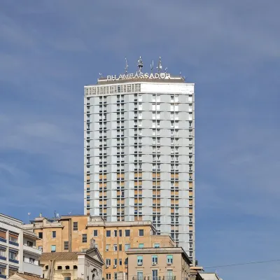 NH Napoli Panorama Отели рядом с достопримечательностью «Галерея Толедо»