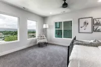 Spacious - Midway Getaway -Majestic Views  4 Bd  4.5 Bath Near Park City Resorts - 3-Star