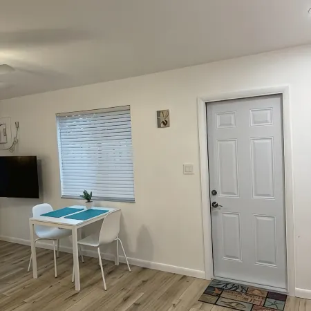 Seashell 5 -Luxury Studio Close to the Beach!