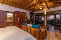 Casa Sea Breeze- Luxury OceanView Estate+50' Infinity Pool on 100 Acres - balcony
