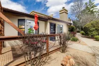 Golf Course Getaway, Pool, Hot Tub & Red Rocks - Boutique