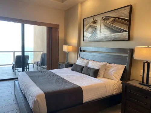 2-Bedroom-King Beds/2 Bath Condo & bonus room w bed-Largest 2-bedroom - بوتيك