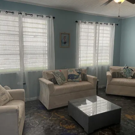 Peaceful, fully renovated home that is solar powered!