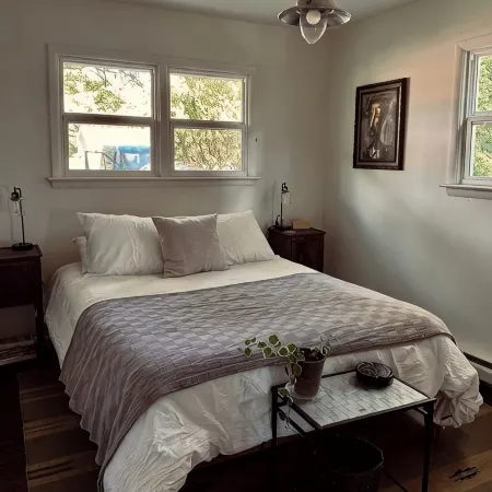 Chic Dunes Cottage W/ HOT TUB near Warren Dunes / Lake MI!