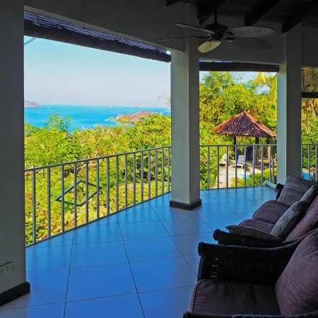 Breathtaking Views - Private Home - Beautifully Landscaped - Walk to the Beach