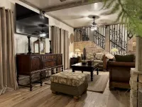 Rustic Solitude 5Bdr/4Bth/2940 sqft Luxury Lodge