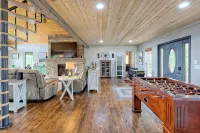 Spacious Cabin, Hot tub, View, Games, Bunk - Chalets