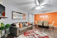 -Peloton Bike+Tread-Fenced Outdoor Space-Deck+Grill-Luxury Beds- - balcón