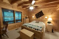Log Cabin - Views of Nantahala National Forest - Hot Tub -Fire Pit-Pet Friendly - Chalets