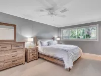 Sunny Florida Escape: Private Heated Pool, Hot Tub, Putting Green, Beach Nearby! Hotels in Lighthouse Point