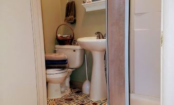 Fully equipped apartment for short term vacation rentals!