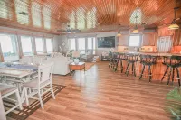 Fun on Sargent Beach in this Fabulous Vacation Home! - 4-Star