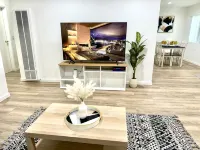 Charming House in Old Town Fullerton near Disney & Knott’s!! 풀러턴 호텔