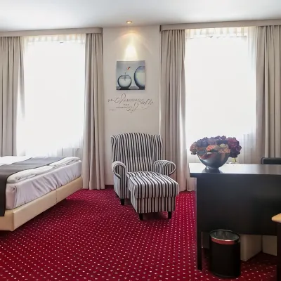 Hotel Herbst Berlin Hotel berhampiran Kubu Kota Spandau