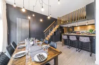 Modern, spacious apartment in the centre of Morzine near the ski lifts.