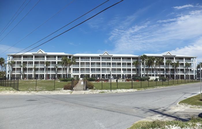 Seas the View Grand Caribbean West, great location