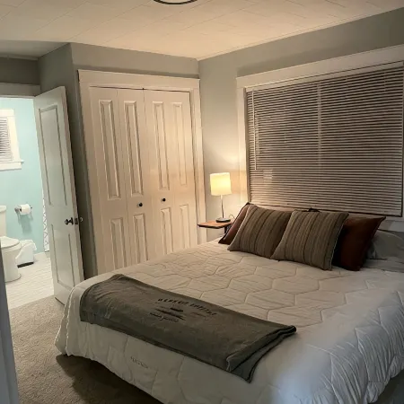 Pet Friendly home - Sleeps 6