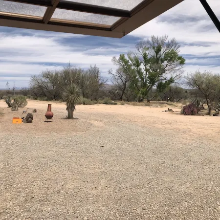 Ranchito Paraiso: Pet-friendly Rustic Elegance in the Desert