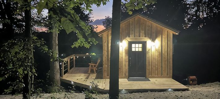 Cabin in the woods Hoteles en Condado de Laurel